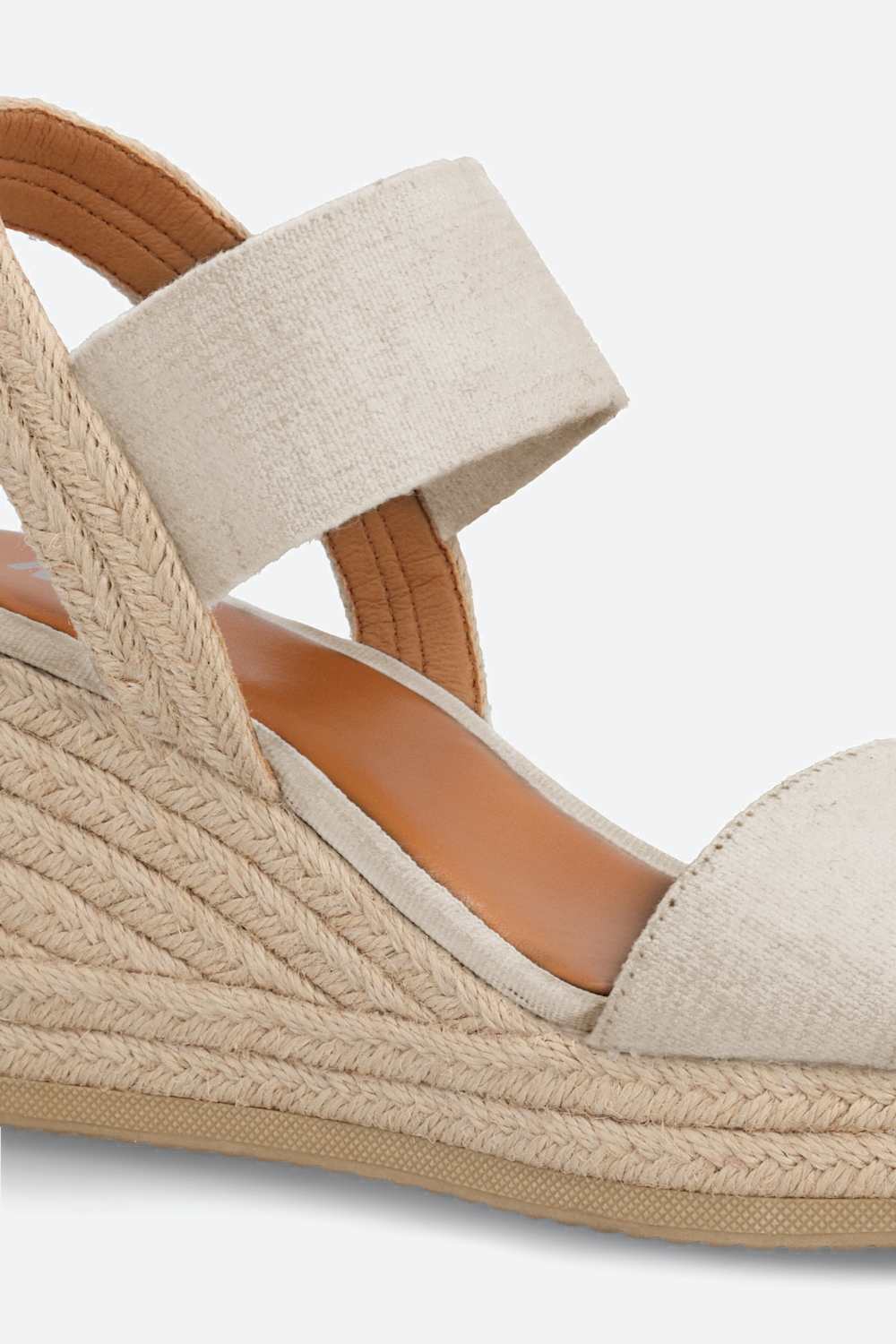 Leou Wedge