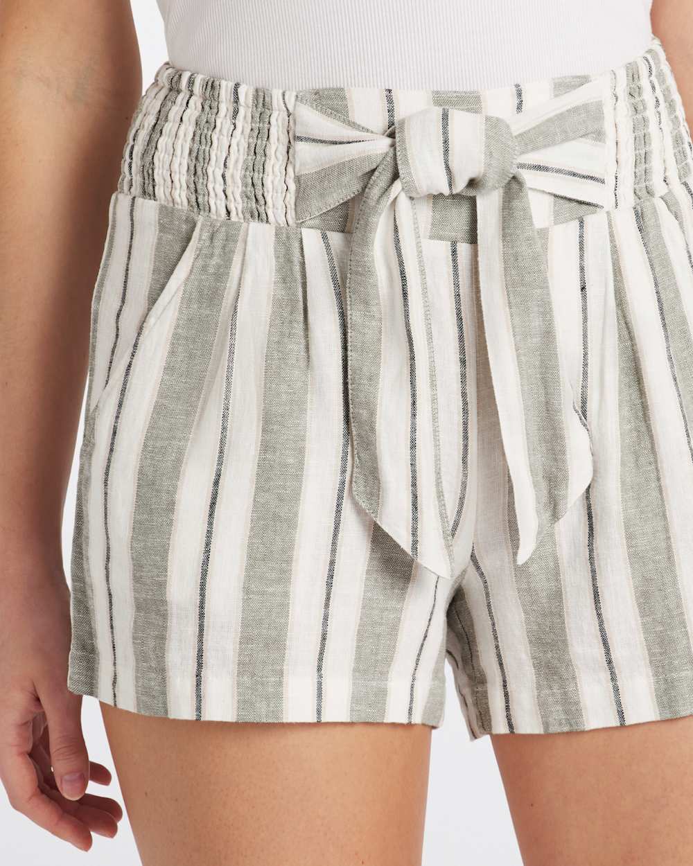 Kathleen Linen Short