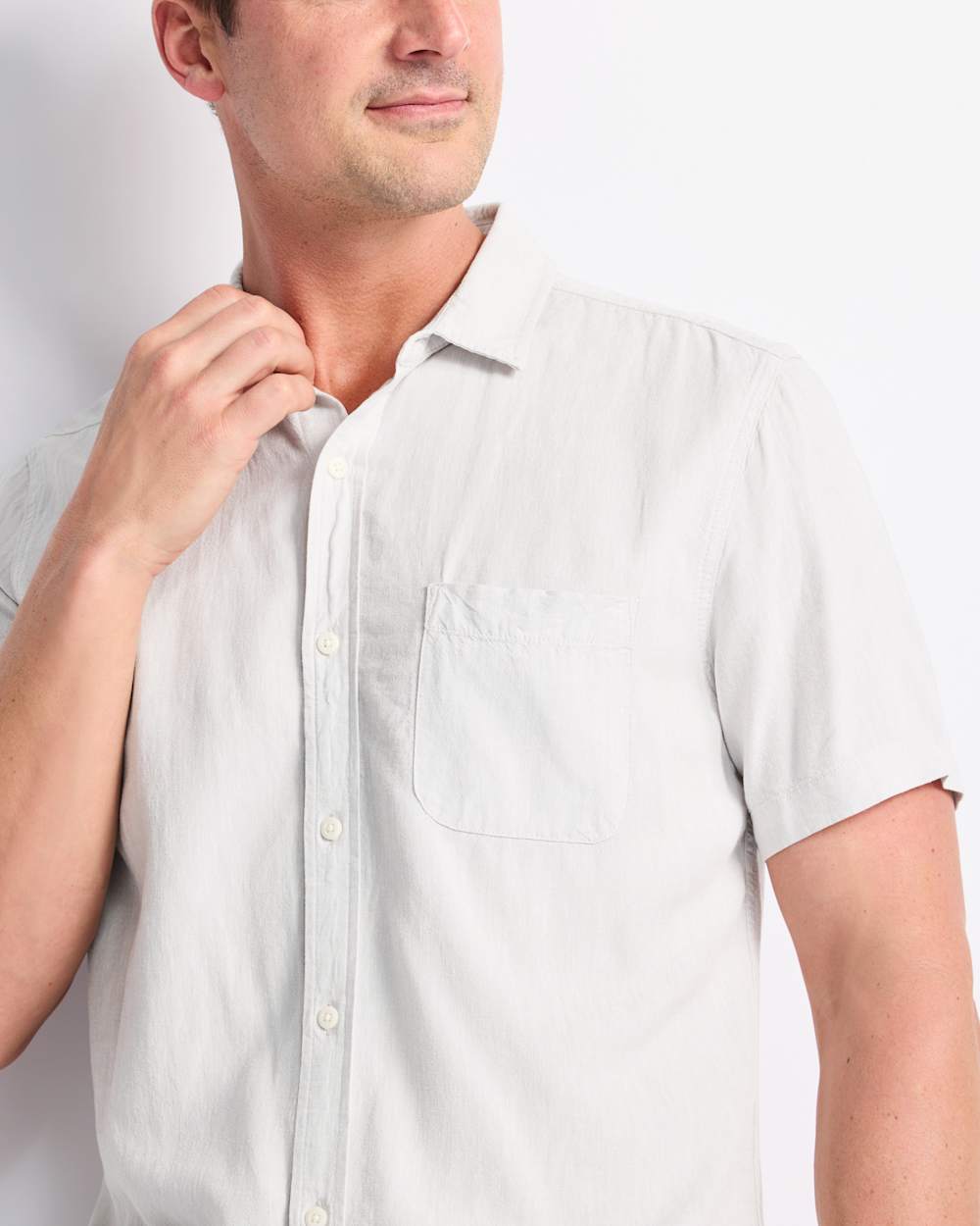 Solid Essential Linen SS Shirt Slim Fit Shirt