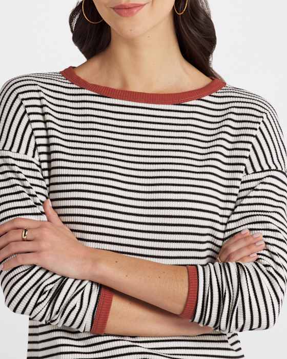 Crew Neck Contrast Trim Knit Top